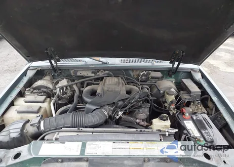 1999 Ford Explorer Eddie Bauer/Limited/Xlt из США, поврежденный, VIN 1FMZU34E4XZA67799